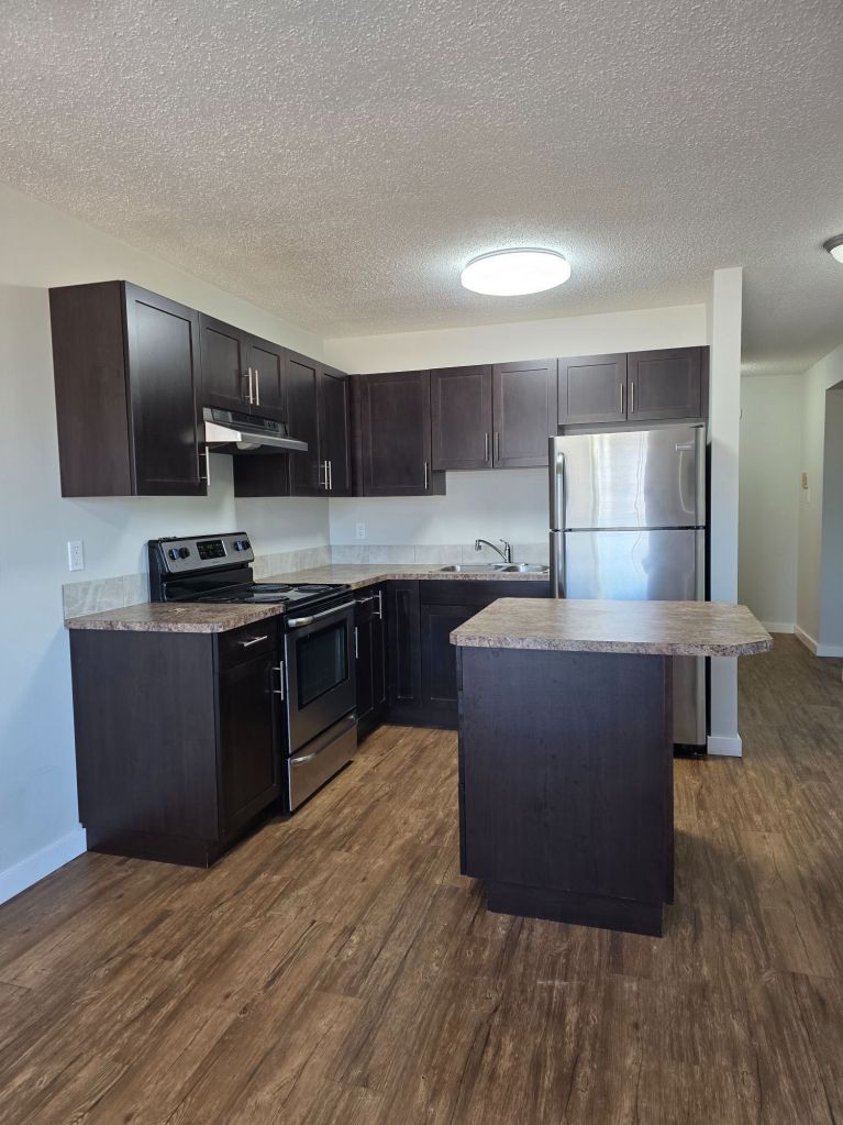 301, 6727-59 Ave, Red Deer, AB 
